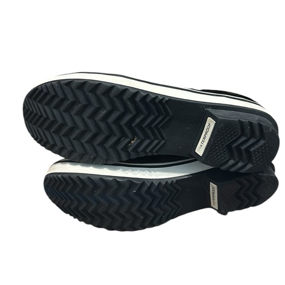 Sorel Buffalo Plaid Out n About Snow Boots 7 Womens - Picture 4 of 4